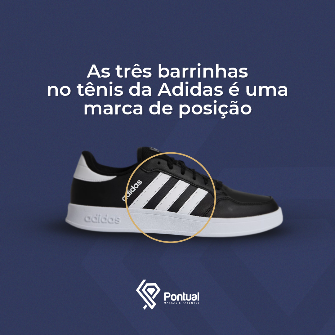 Três barrinhas no tênis da Adidas é uma marca de posição